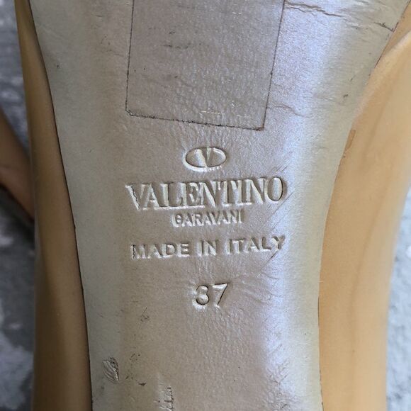 Valentino Patent leather heels - Picture 12 of 12